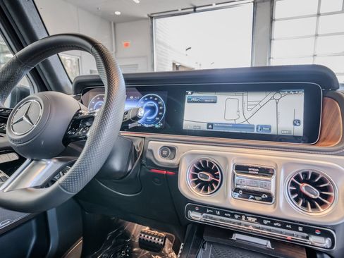 Used 2025 Mercedes-Benz G 580 w/ EQ Technology image 19