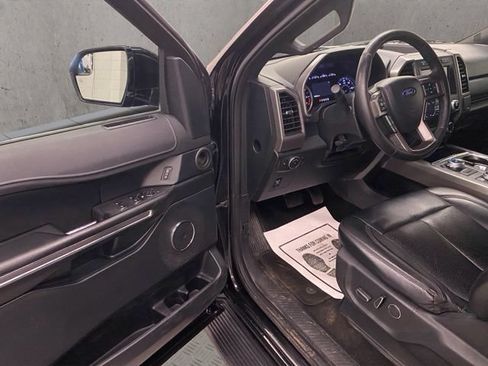 Used 2019 Ford Expedition Max XLT w/ Equipment Group 201A AWD/4WD image 18