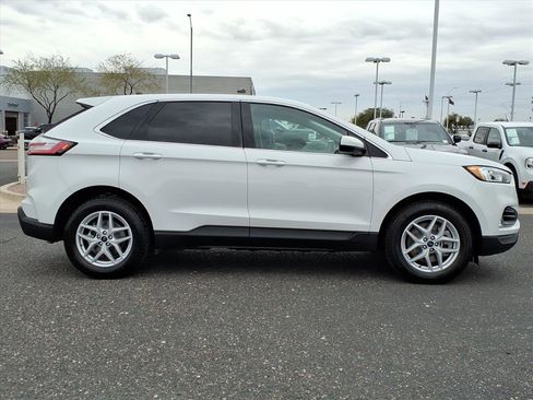 Used 2021 Ford Edge SEL image 8