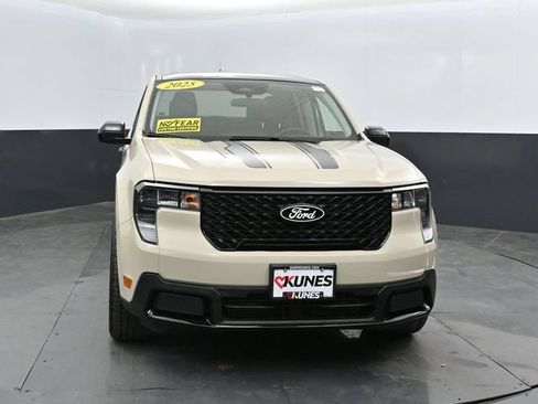 Used 2025 Ford Maverick XLT w/ XLT Luxury Package AWD/4WD image 10