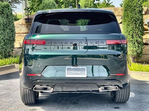 Used 2026 Land Rover Range Rover Sport Dynamic SE AWD/4WD image 4