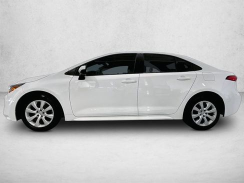 Used 2024 Toyota Corolla LE FWD image 6