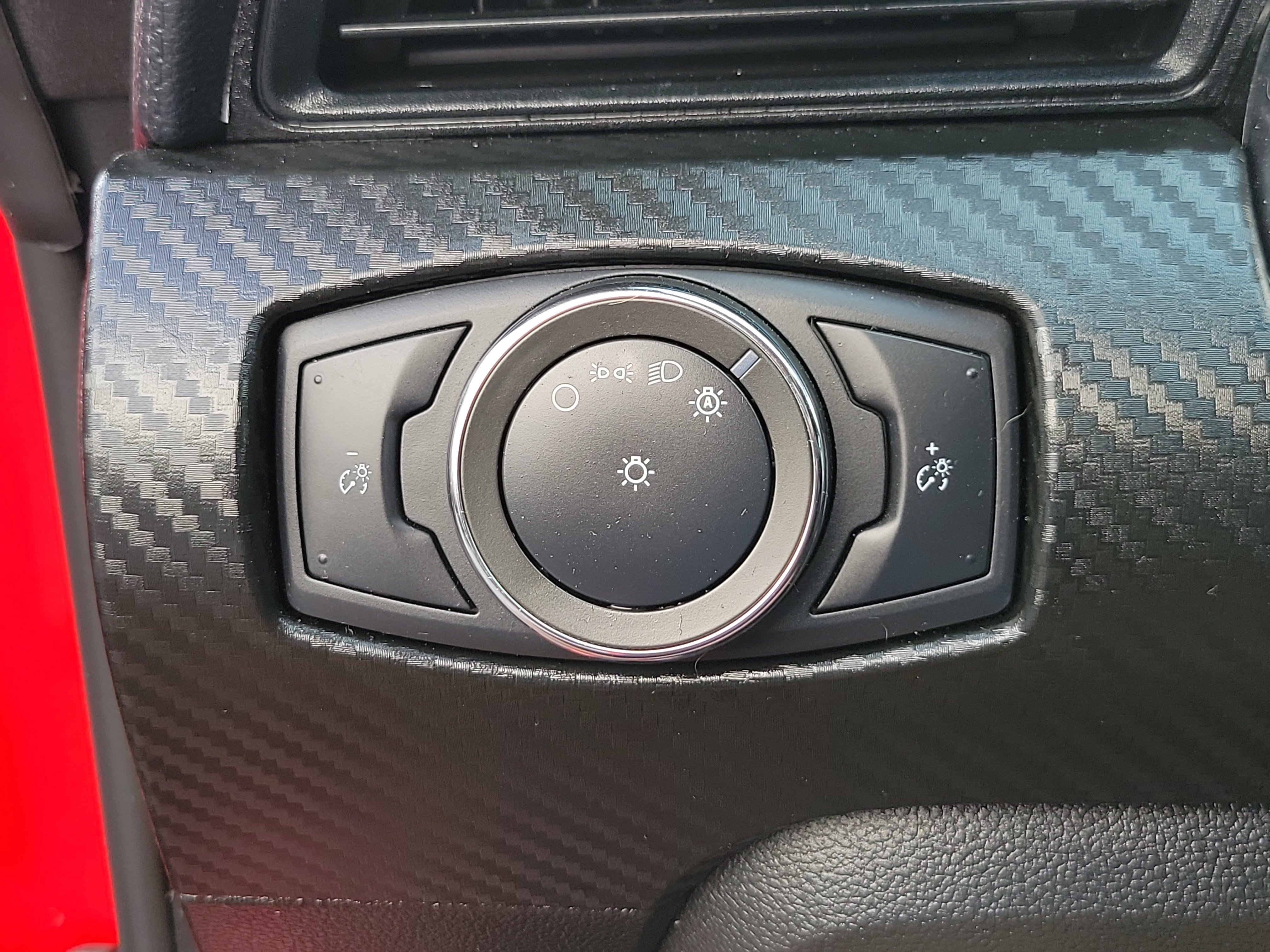 Used 2020 Ford Mustang Coupe RWD image 18