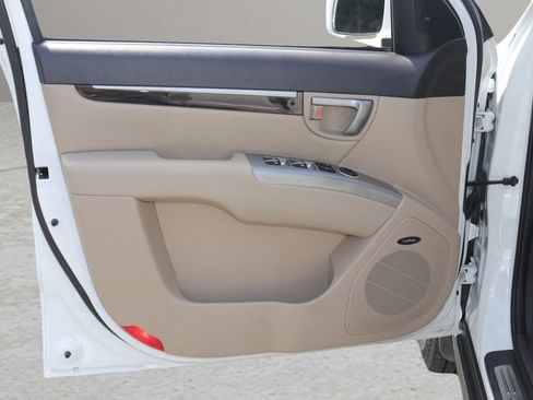 Used 2012 Hyundai Santa Fe Limited FWD image 10