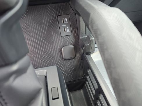 Used 2025 Toyota Tacoma TRD Sport image 20