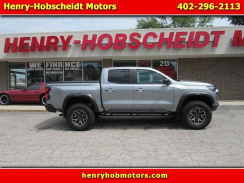 Used 2024 Chevrolet Colorado ZR2 w/ ZR2 Convenience Package III AWD/4WD image 1