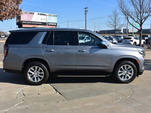 Used 2021 Chevrolet Tahoe Premier w/ Premium Package image 4