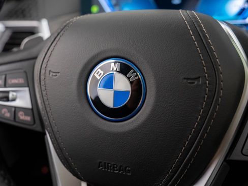 New 2026 BMW X5 xDrive50e w/ Executive Package image 26