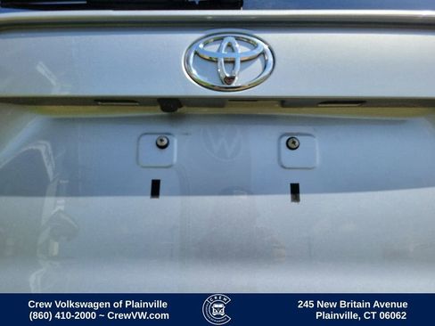 Used 2021 Toyota RAV4 XLE image 30