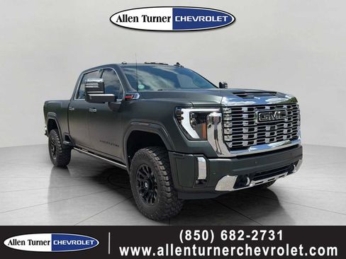 Used 2024 GMC Sierra 2500 Denali w/ Denali Reserve Package AWD/4WD image 1