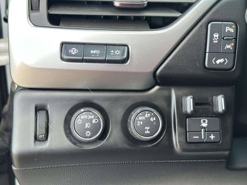 Used 2016 Chevrolet Tahoe LTZ AWD/4WD image 33