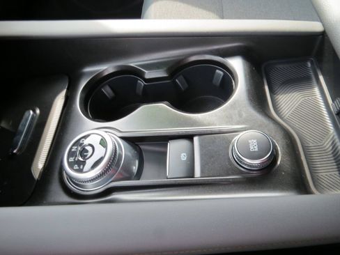 Used 2025 Ford Explorer Active RWD image 23