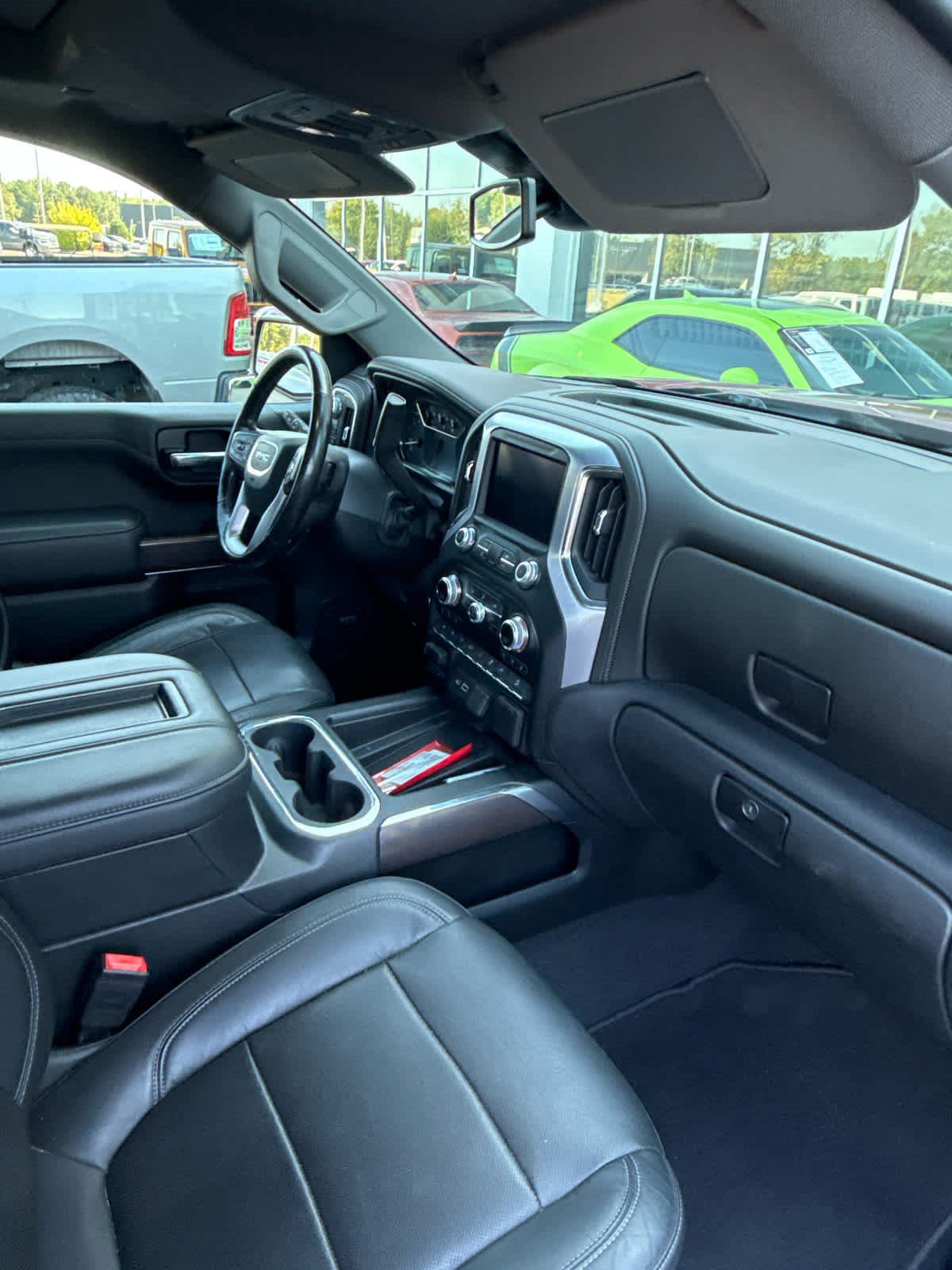 Used 2020 GMC Sierra 1500 SLT w/ SLT Premium Plus Package AWD/4WD image 4