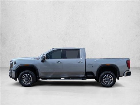 Used 2025 GMC Sierra 2500 SLT w/ SLT Premium Package image 8