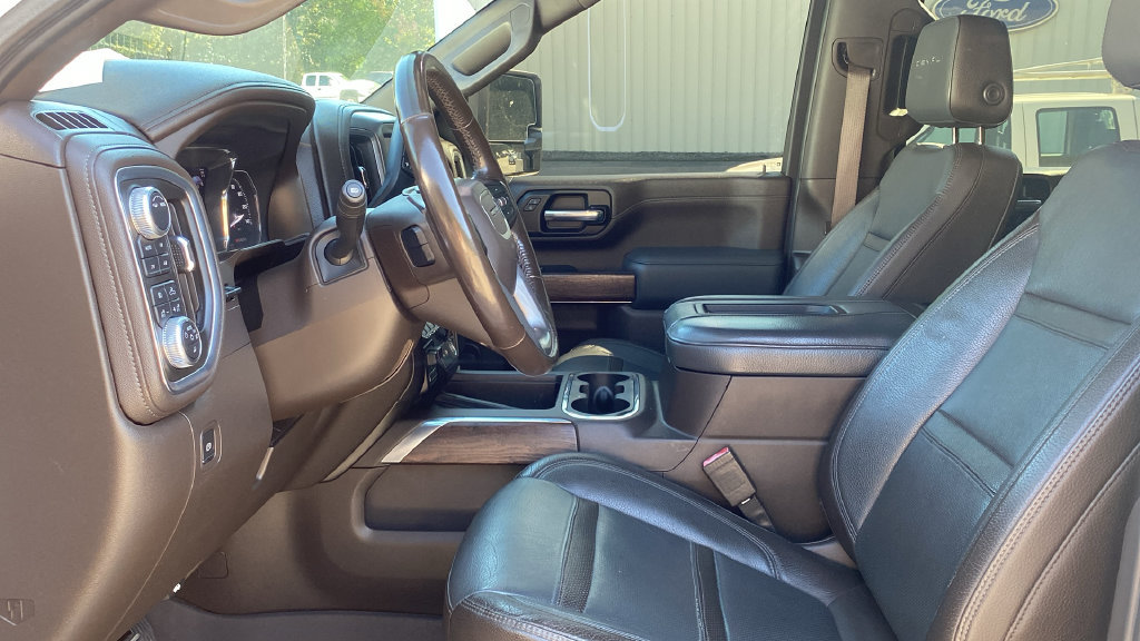 Used 2020 GMC Sierra 2500 Denali w/ Denali Ultimate Package AWD/4WD image 16