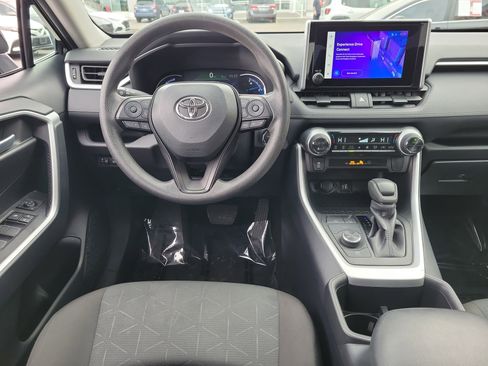 Used 2025 Toyota RAV4 XLE image 10