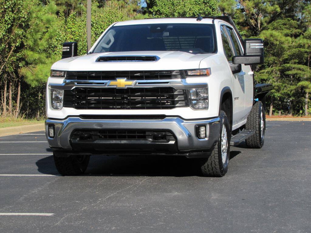 Used 2025 Chevrolet Silverado 2500 LT w/ Convenience Package AWD/4WD image 8