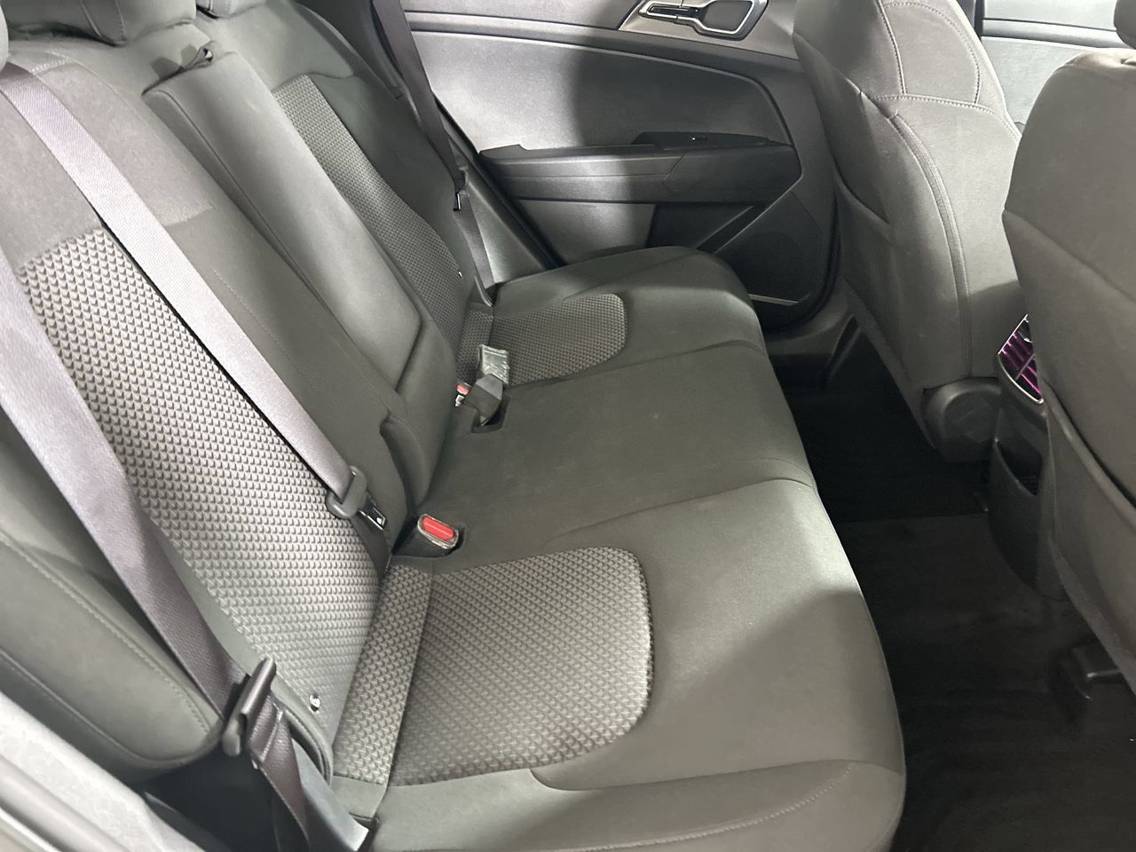 Used 2025 Kia Sportage LX FWD image 25
