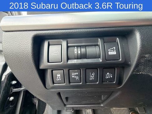 Used 2018 Subaru Outback 3.6R Touring AWD/4WD image 2