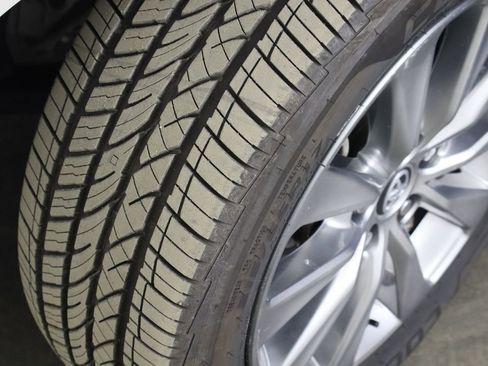 Used 2015 Toyota Camry XLE image 38