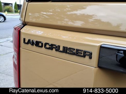 Used 2024 Toyota Land Cruiser image 18