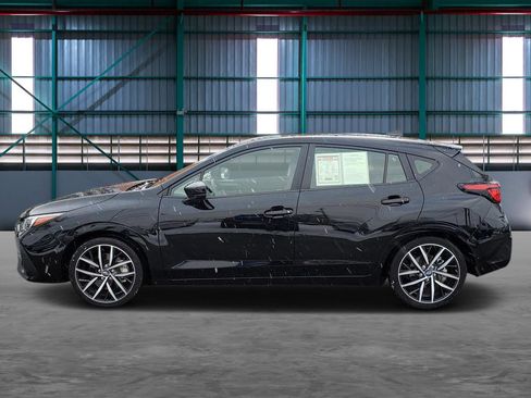Used 2025 Subaru Impreza 2.0i Sport image 2