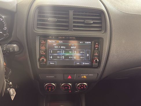 Used 2023 Mitsubishi Outlander Sport ES AWD/4WD image 18