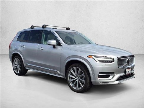 Used 2020 Volvo XC90 T6 Inscription w/ Protection Package Premier AWD/4WD image 3