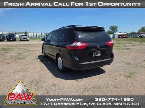Used 2015 Toyota Sienna XLE w/ XLE Navigation Package AWD/4WD image 6