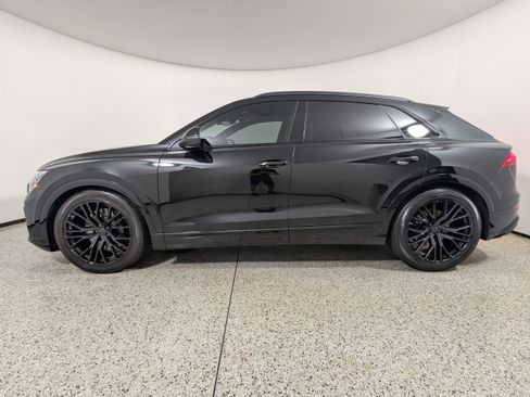 Certified 2026 Audi SQ8 Prestige AWD/4WD image 4