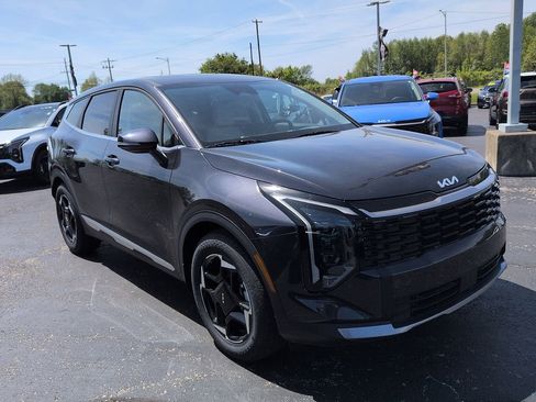 New 2026 Kia Sportage EX FWD image 1