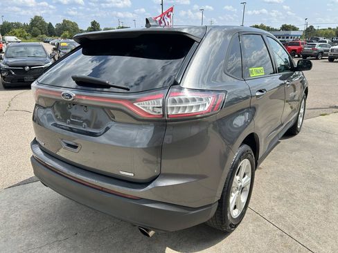 Used 2016 Ford Edge SE FWD image 5