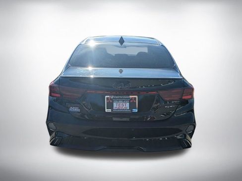 Used 2024 Kia Forte GT-Line w/ GT-Line Premium Package FWD image 4