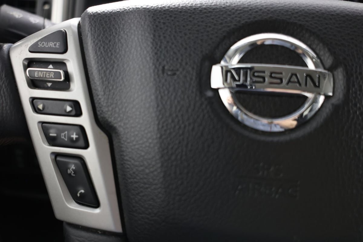 Used 2019 Nissan Titan SV w/ SV Convenience Package AWD/4WD image 28