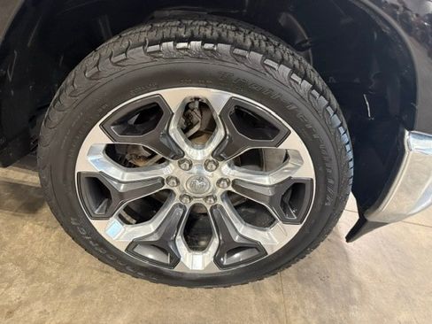 Used 2019 RAM 1500 Limited AWD/4WD image 4