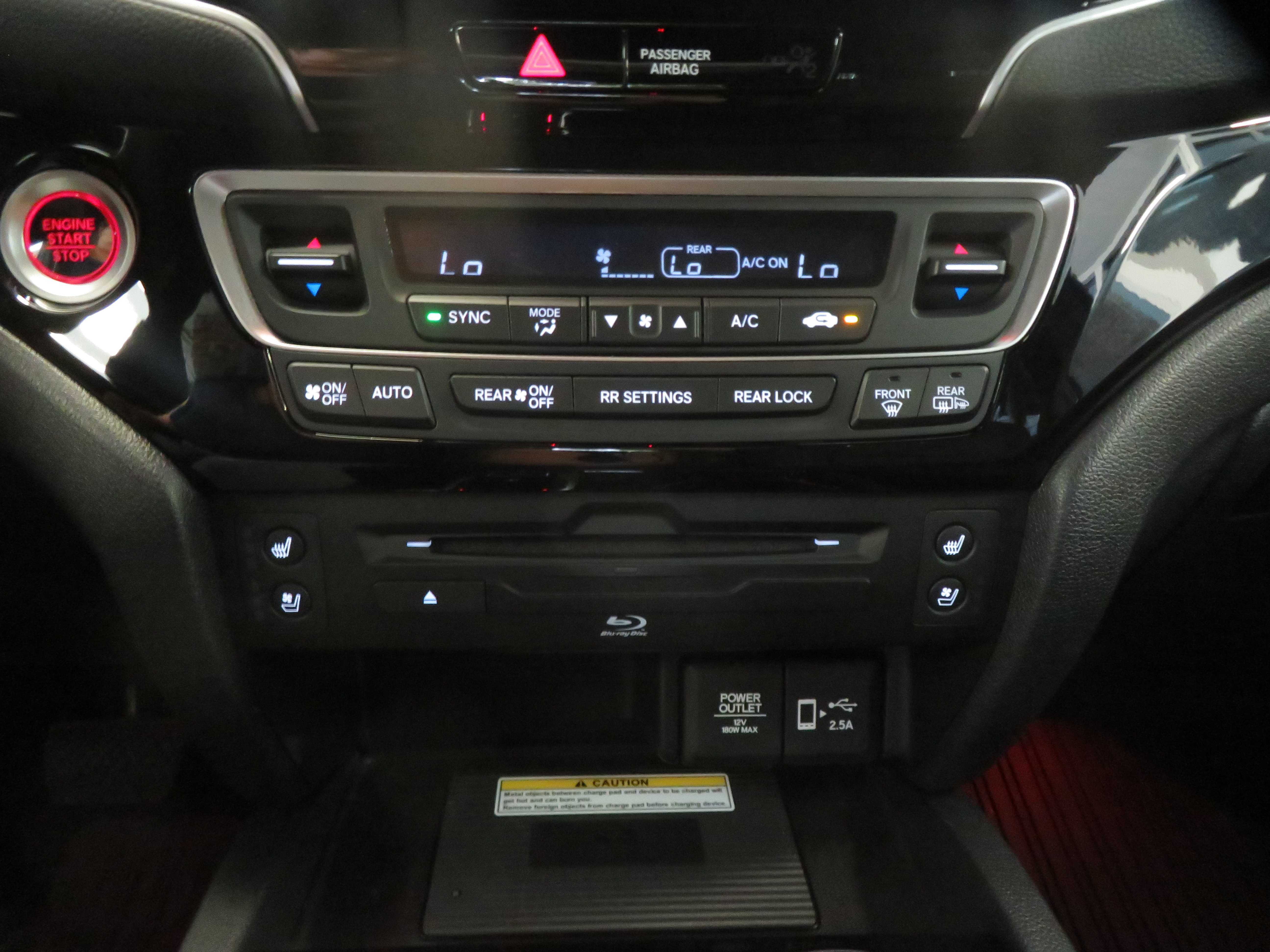 Used 2022 Honda Pilot Black Edition image 46