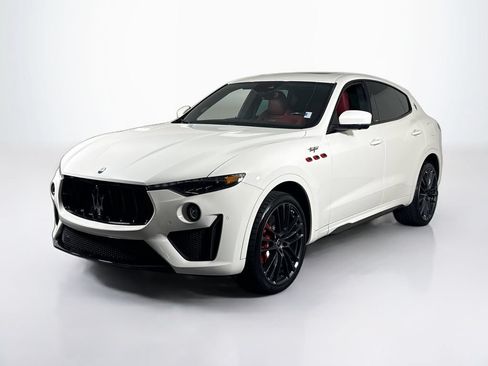 Used 2022 Maserati Levante Trofeo AWD/4WD image 1