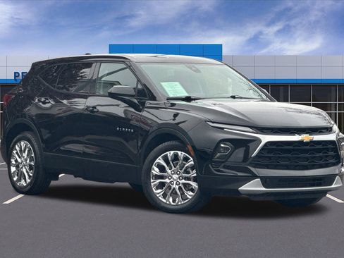 Certified 2023 Chevrolet Blazer LT image 2