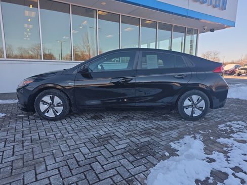 Used 2019 Hyundai Ioniq Blue image 2