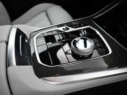 New 2026 BMW X5 M60i AWD/4WD image 16