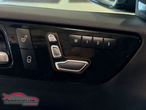 Used 2018 Mercedes-Benz GLE 350 GLE 350 4MATIC Sport Utility 4 w/ Premium 1 Package image 17