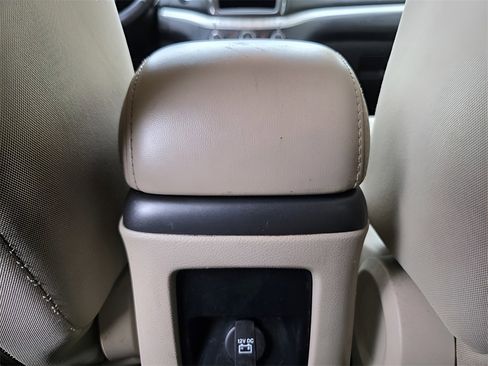 Used 2015 Dodge Journey American Value Package w/ Flexible Seating Group image 17