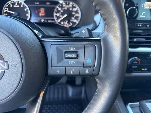 Used 2024 Nissan Pathfinder SL image 21