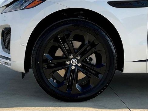 New 2026 Jaguar F-PACE R-Dynamic S image 15