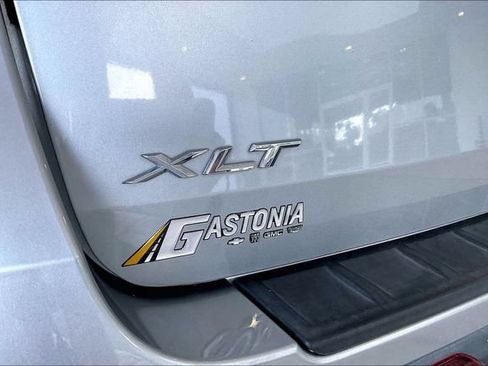 Used 2023 Ford Explorer XLT w/ Equipment Group 202A AWD/4WD image 23