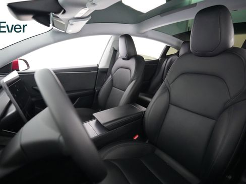 Used 2025 Tesla Model 3 Long Range AWD/4WD image 4