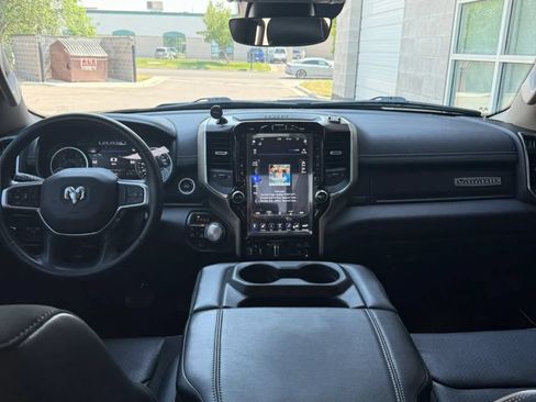 Used 2021 RAM 1500 Laramie AWD/4WD image 18