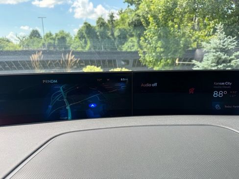 New 2025 Lincoln Navigator L Reserve image 36