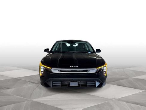 Used 2025 Kia K4 FWD image 3
