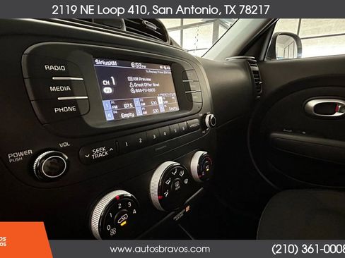 Used 2018 Kia Soul FWD image 45